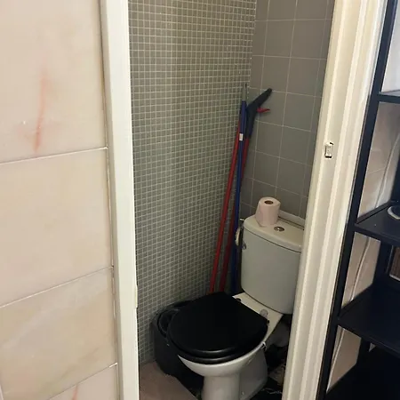 Apartment Agreable Salon,chambre Privatif Devant La Avec Parking *